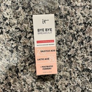 IT COSMETICS BYE BYE BREAKOUT SERUM BRAND NEW